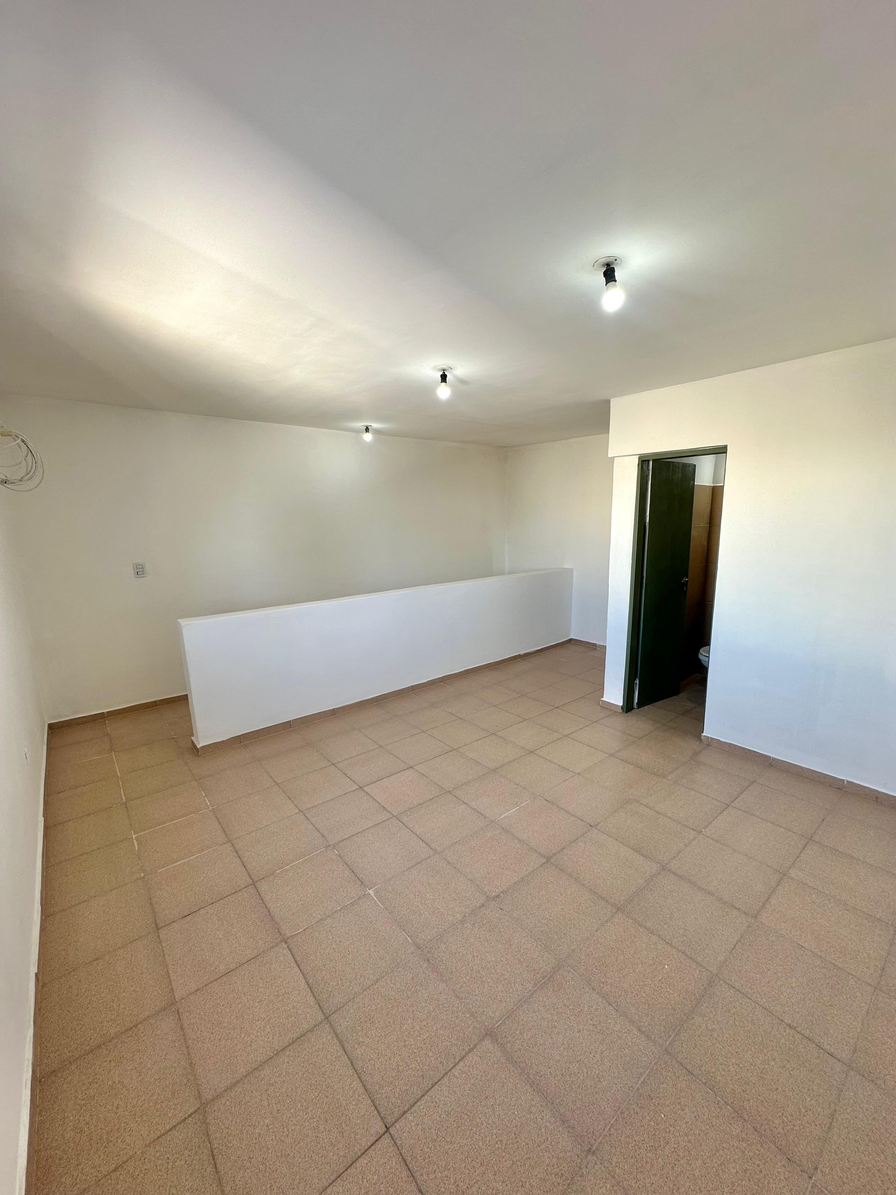 DÚPLEX EN BARRIO LOS OLIVOS