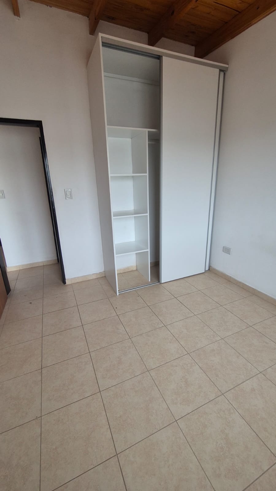 DEPTO EN SEGUNDO PISO