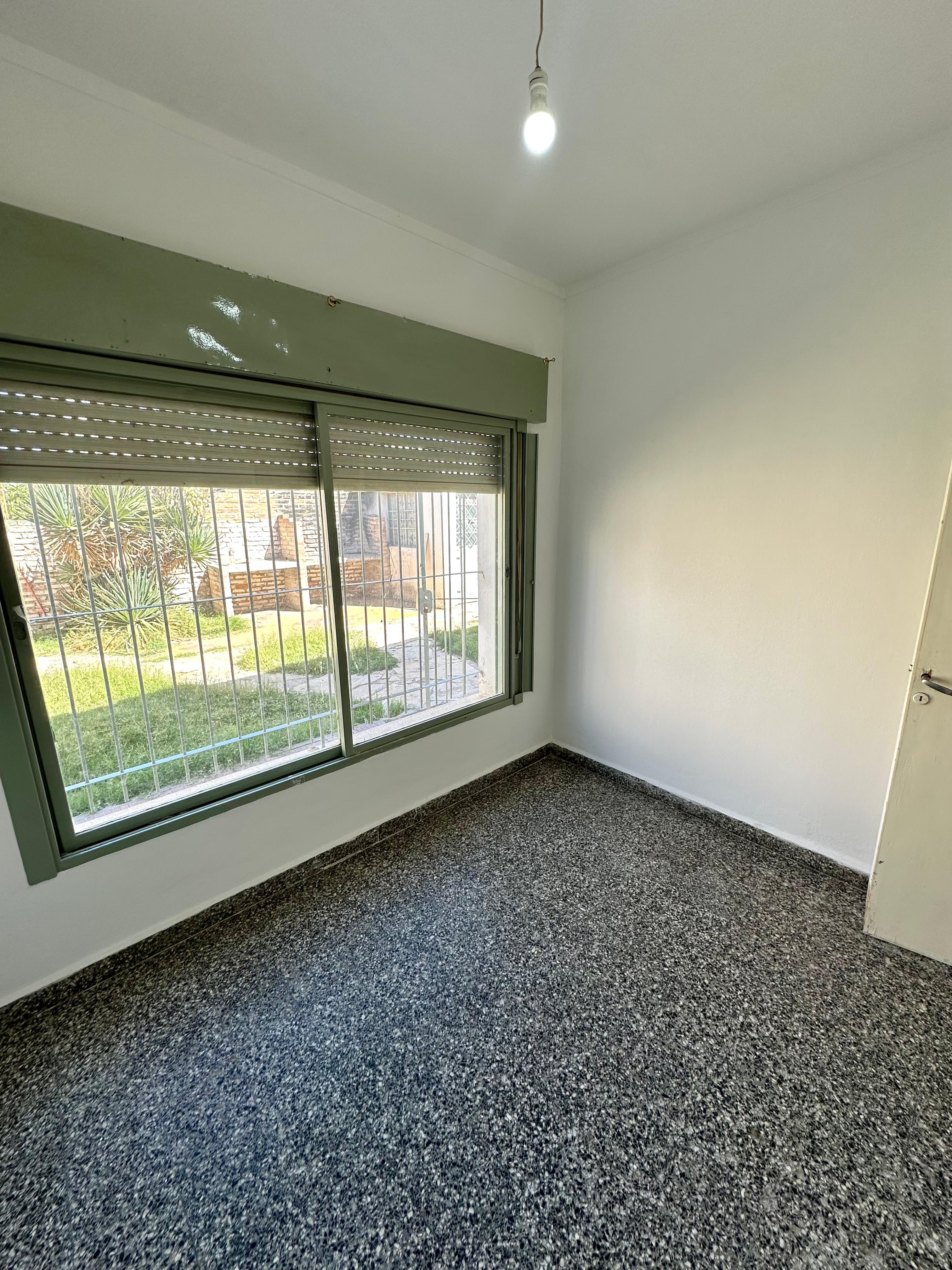 CASA 2 HABITACIONES-ALQUILER