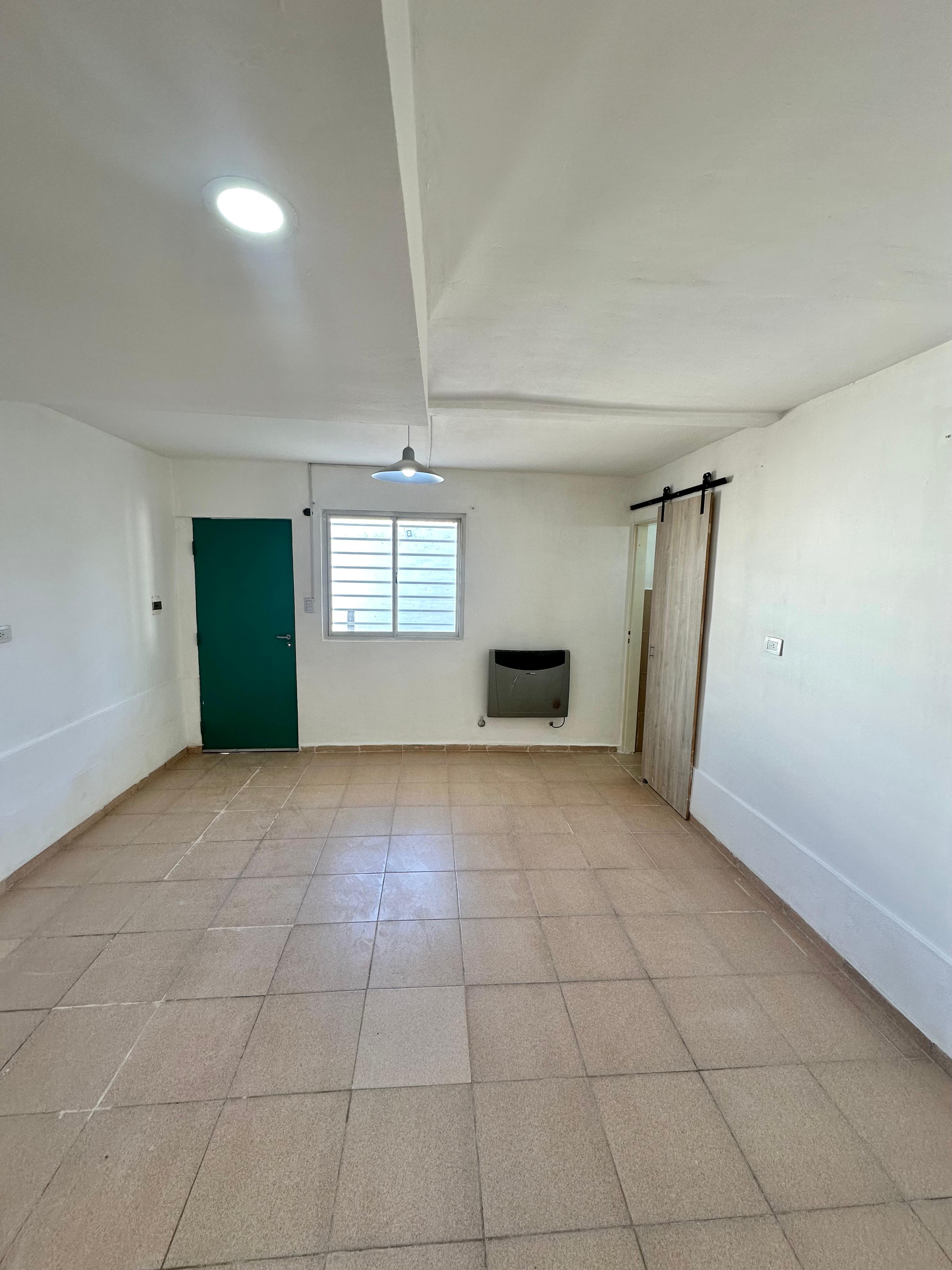 DÚPLEX EN BARRIO LOS OLIVOS