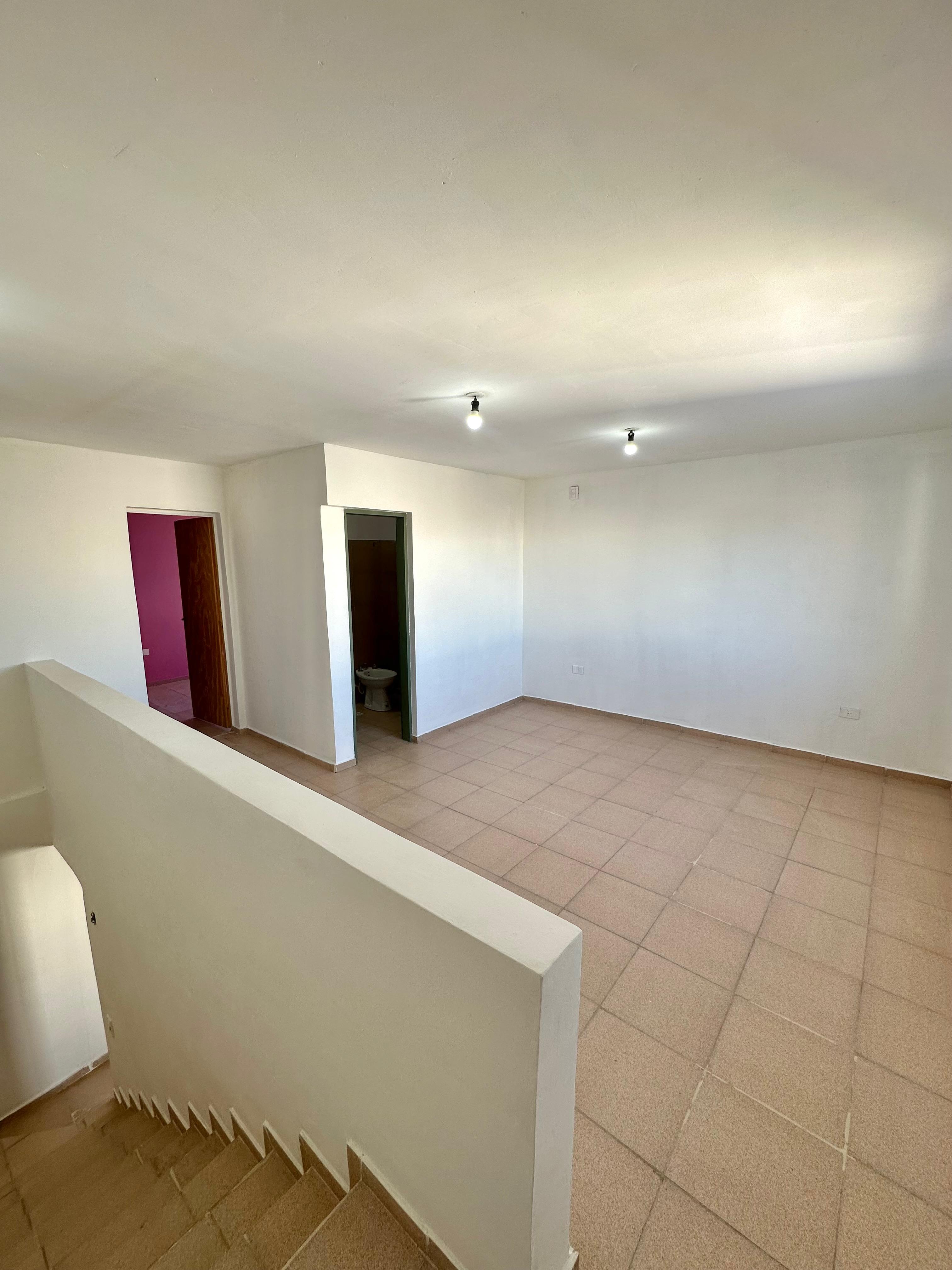 DÚPLEX EN BARRIO LOS OLIVOS