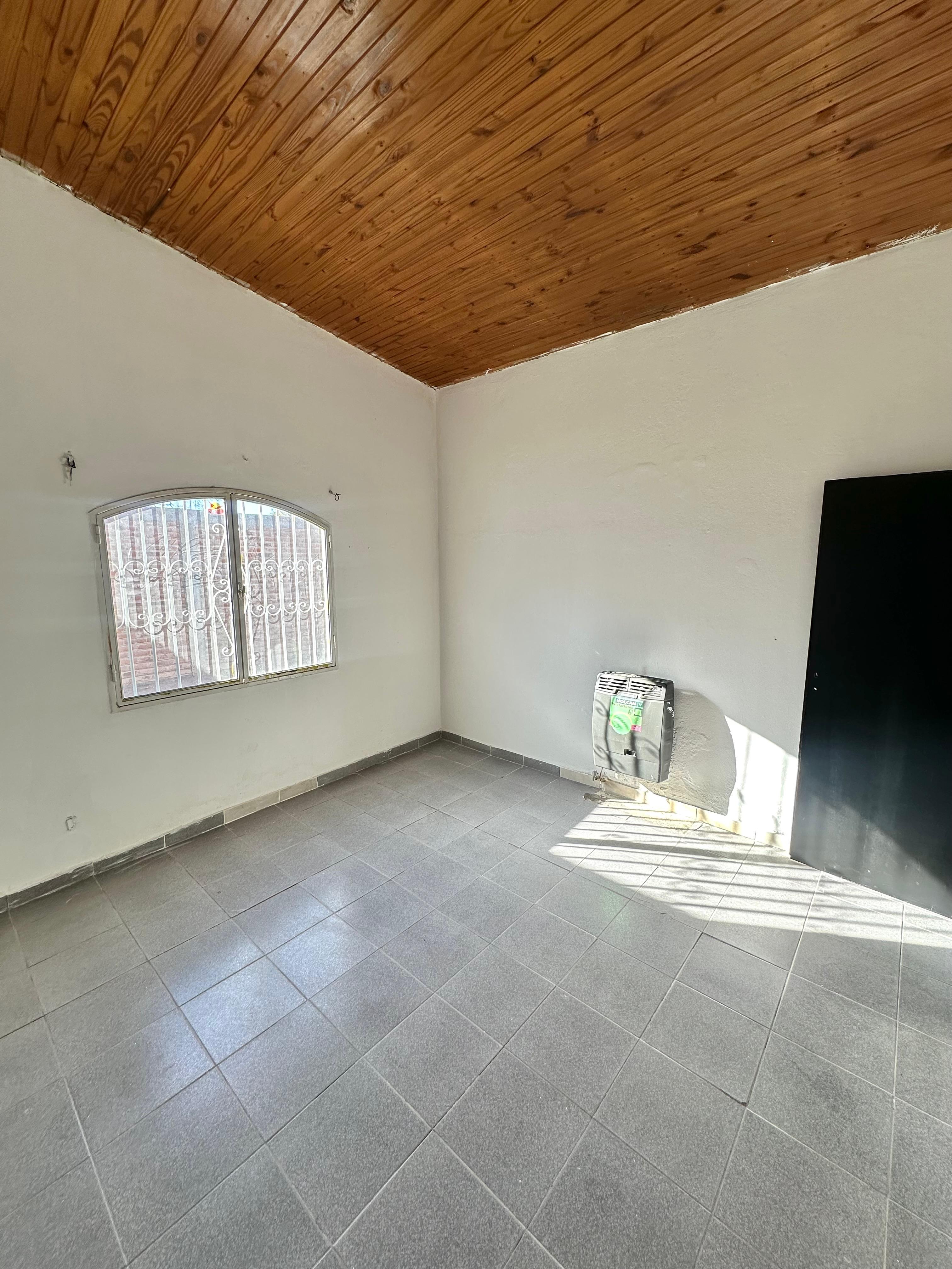 CASA EN B. VILLA OBRERA