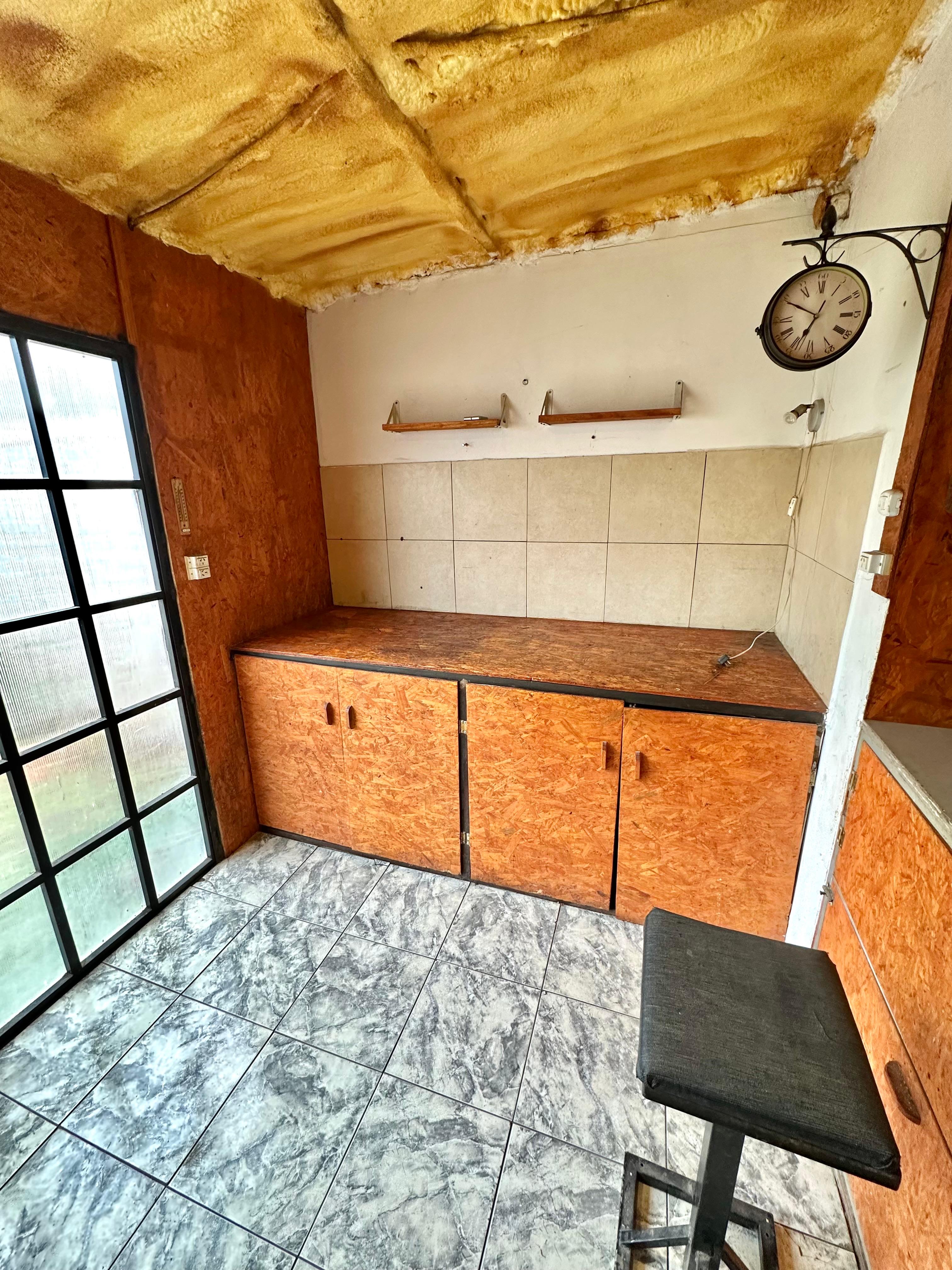 CASA EN BARRIO AEROCLUB