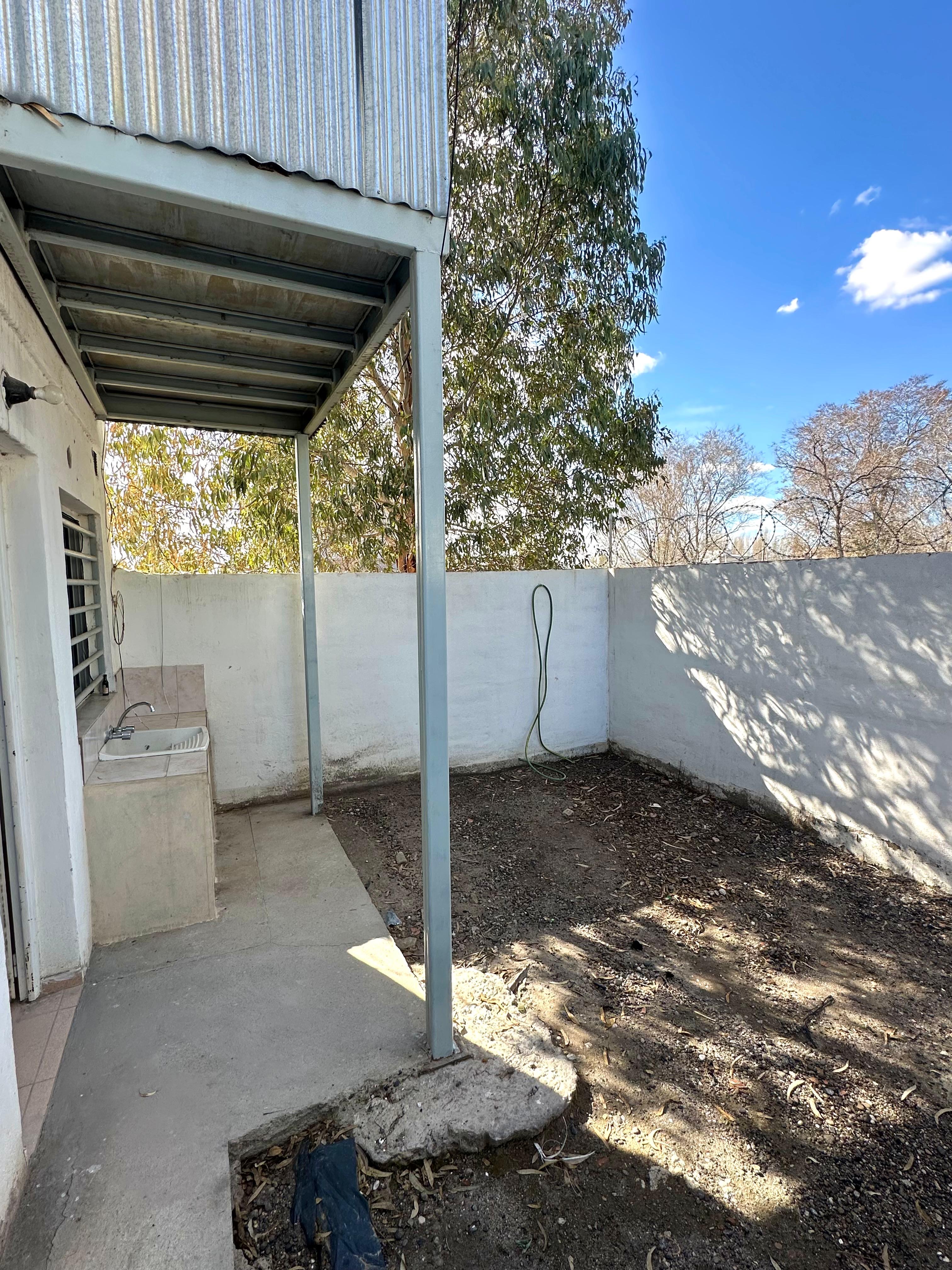 PLANTA BAJA CON PATIO