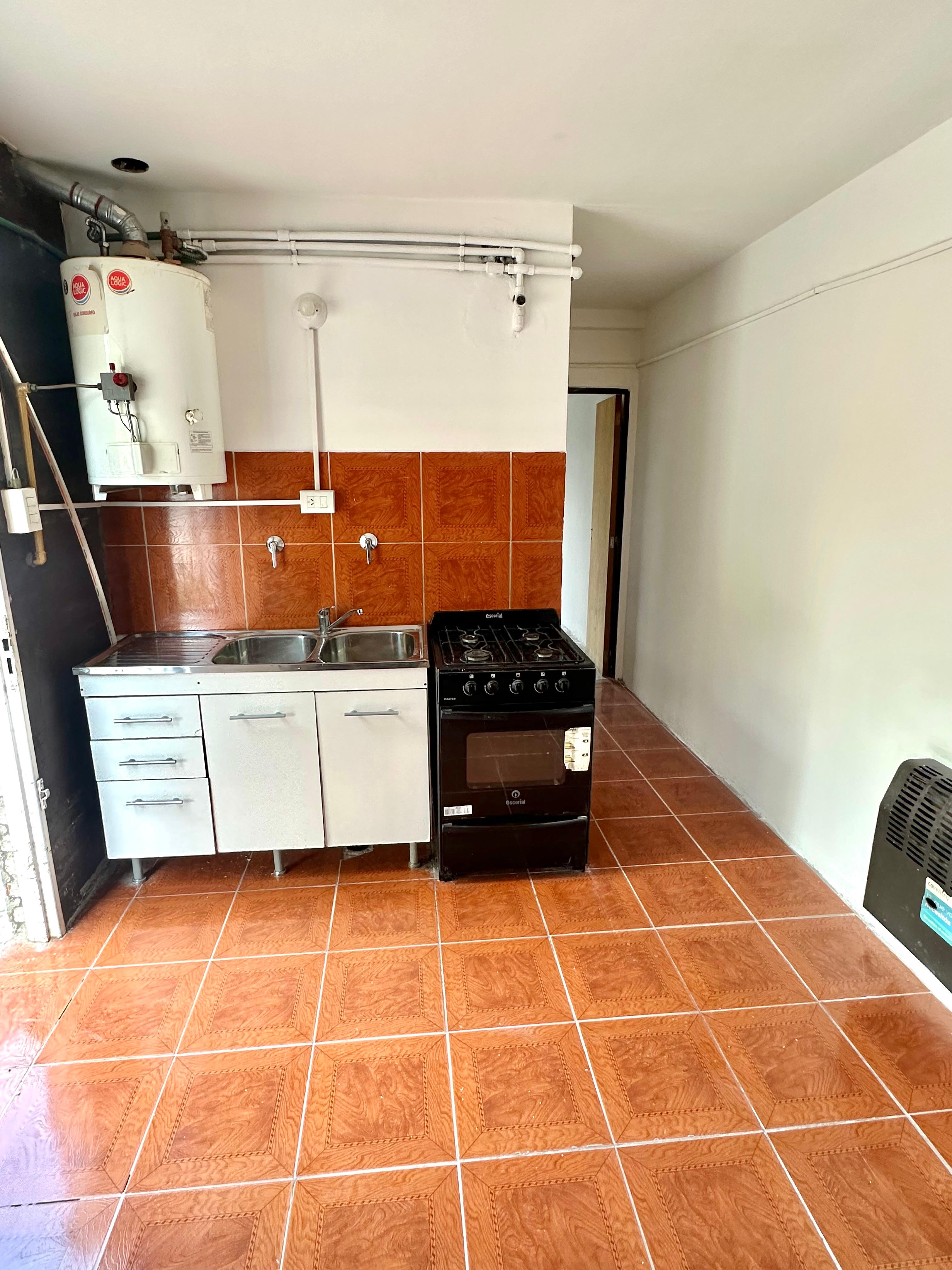 DPTO. 1 HABITACIÓN-ALQUILER