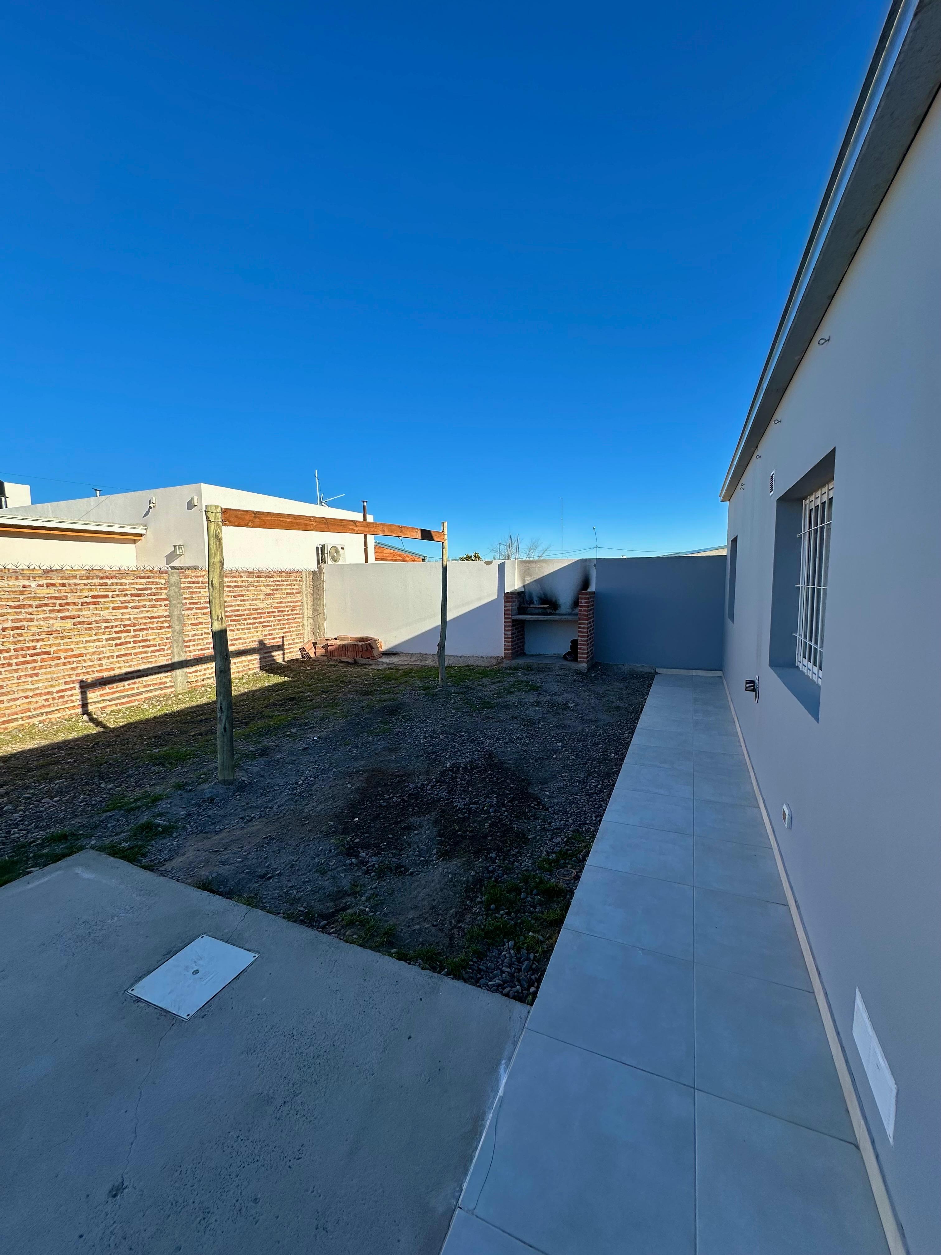 CASA EN B. AITUE