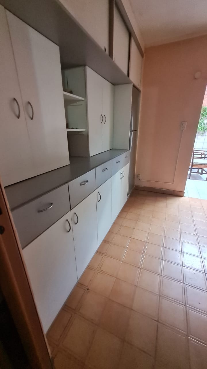 CASA CENTRICA + DEPTO