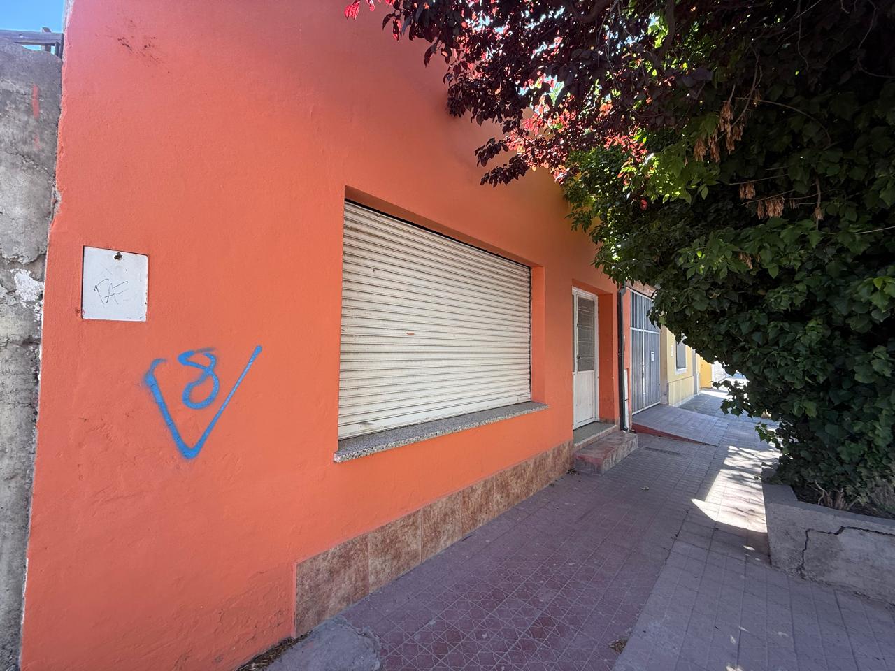 CASA CENTRICA + DEPTO