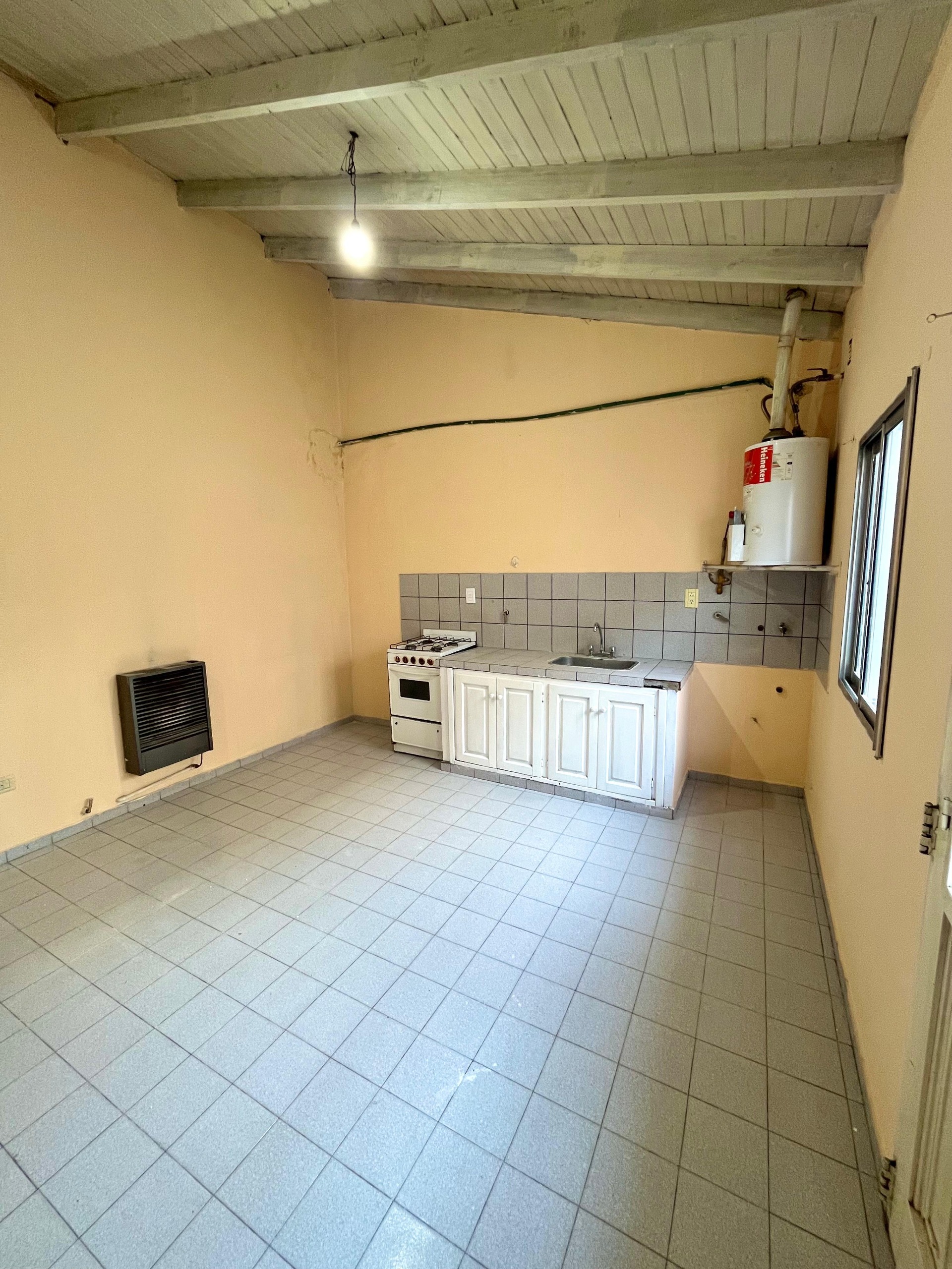 DPTO EN ALQUILER 1 HABITACIÓN