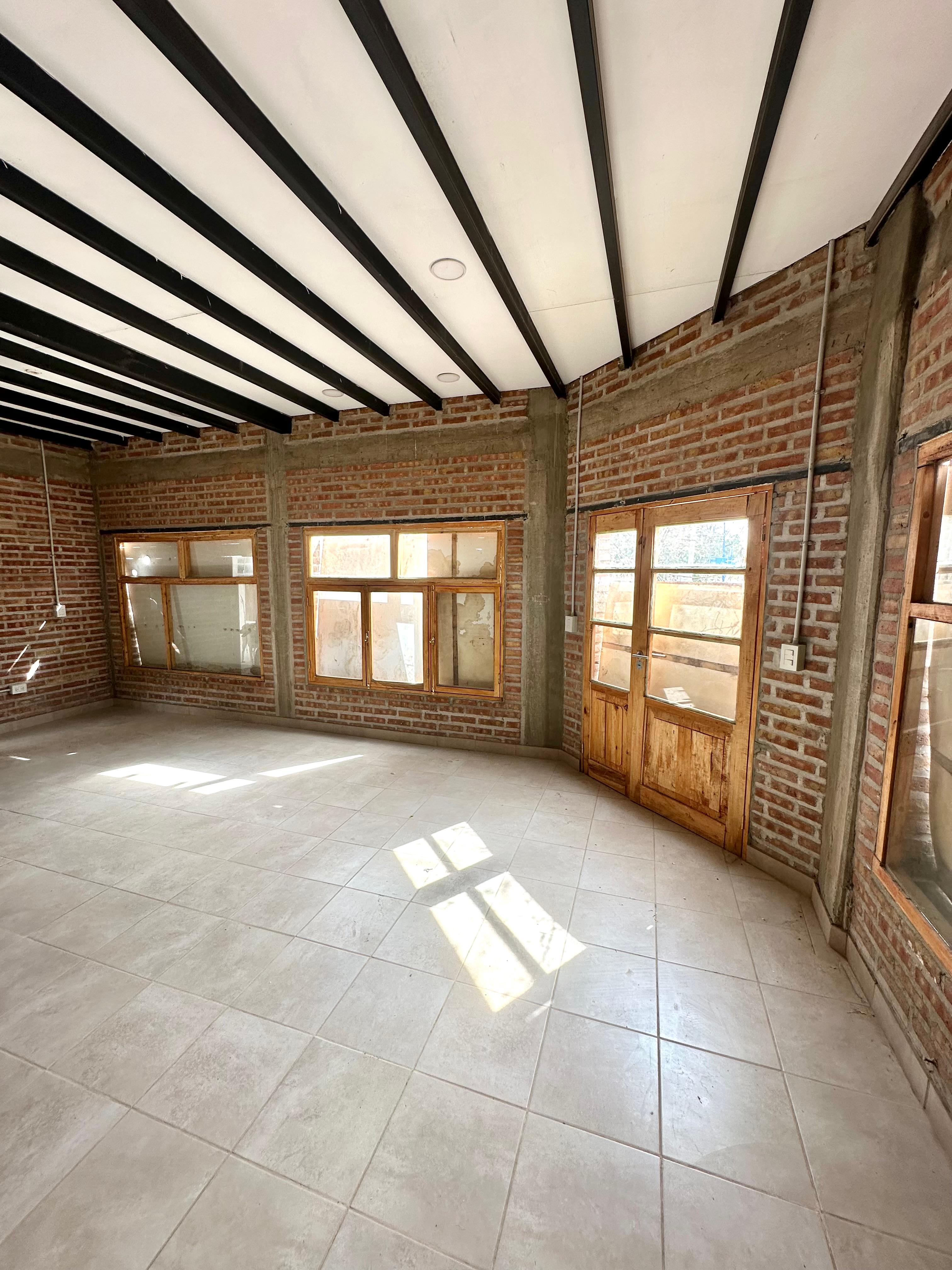 ALQUILER-LOCAL COMERCIAL ZONA ESTRATÉGICA