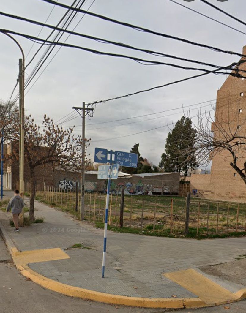 TERRENO EN ESQUINA A LA VENTA