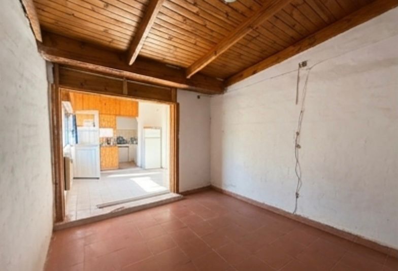 CASA EN VENTA A RECICLAR