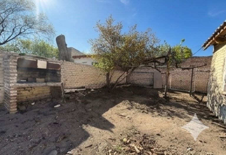 CASA EN VENTA A RECICLAR