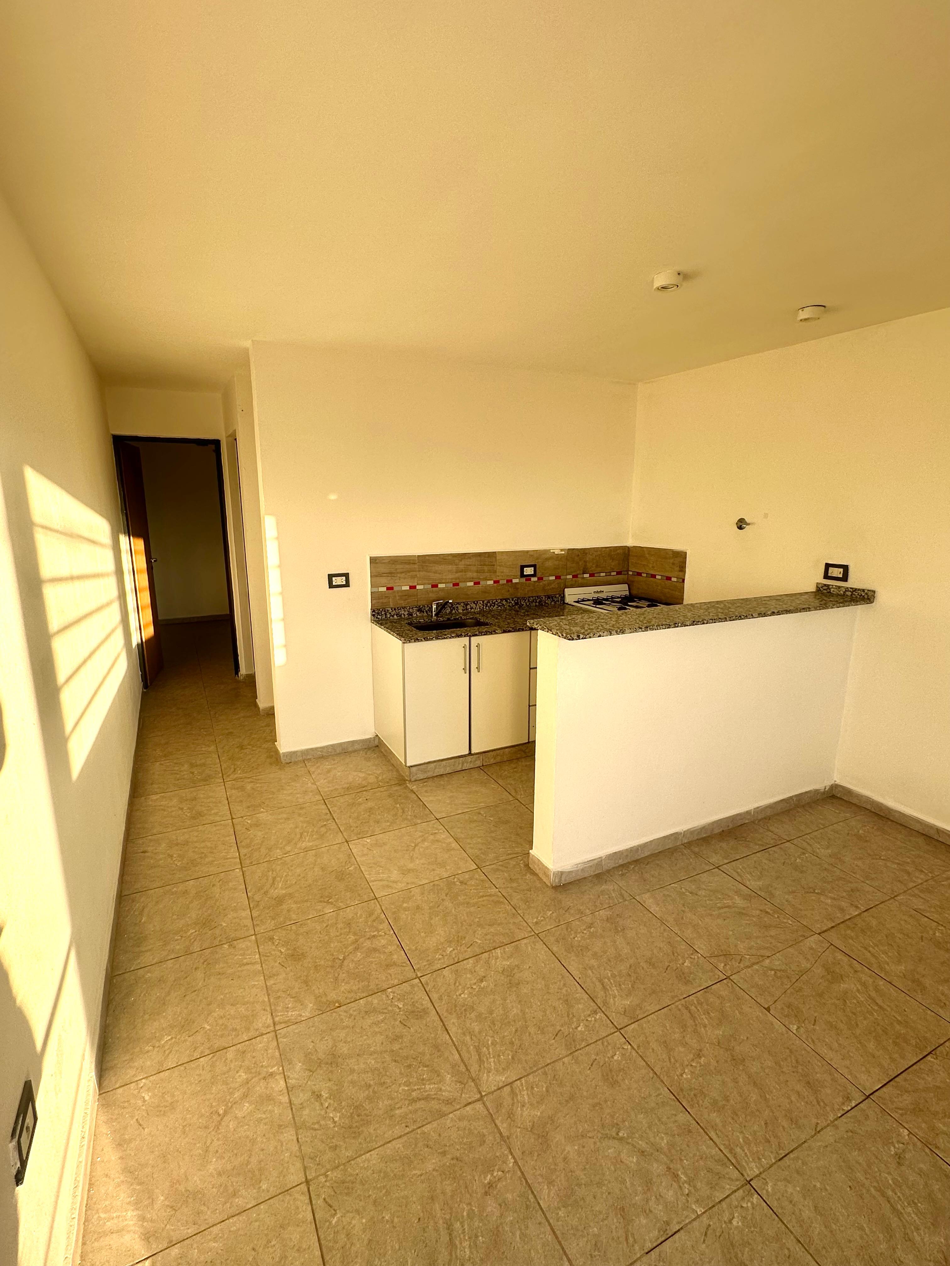 DPTO EN ALQUILER 1 HABITACIÓN