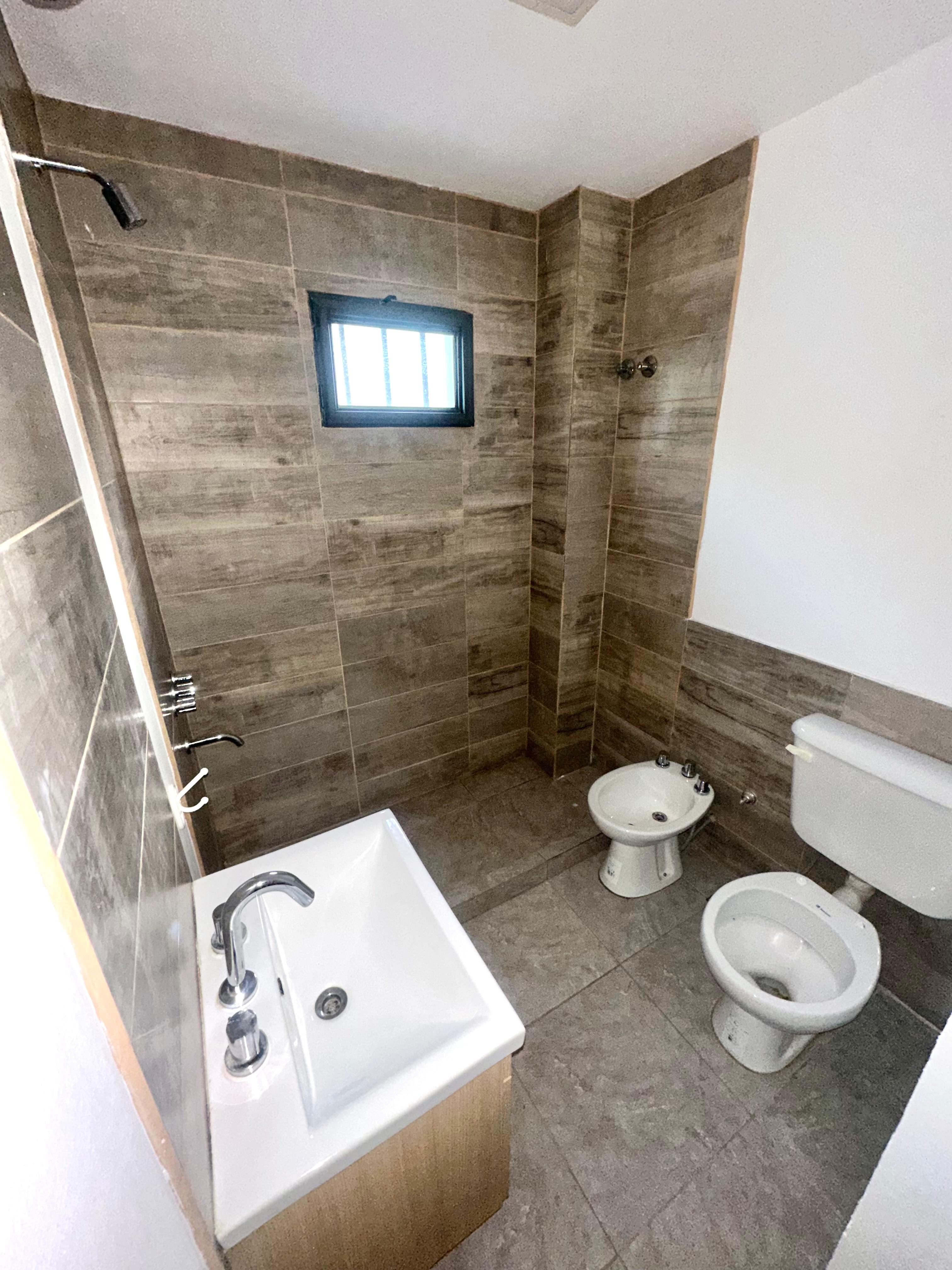 DPTO EN ALQUILER 1 HABITACIÓN