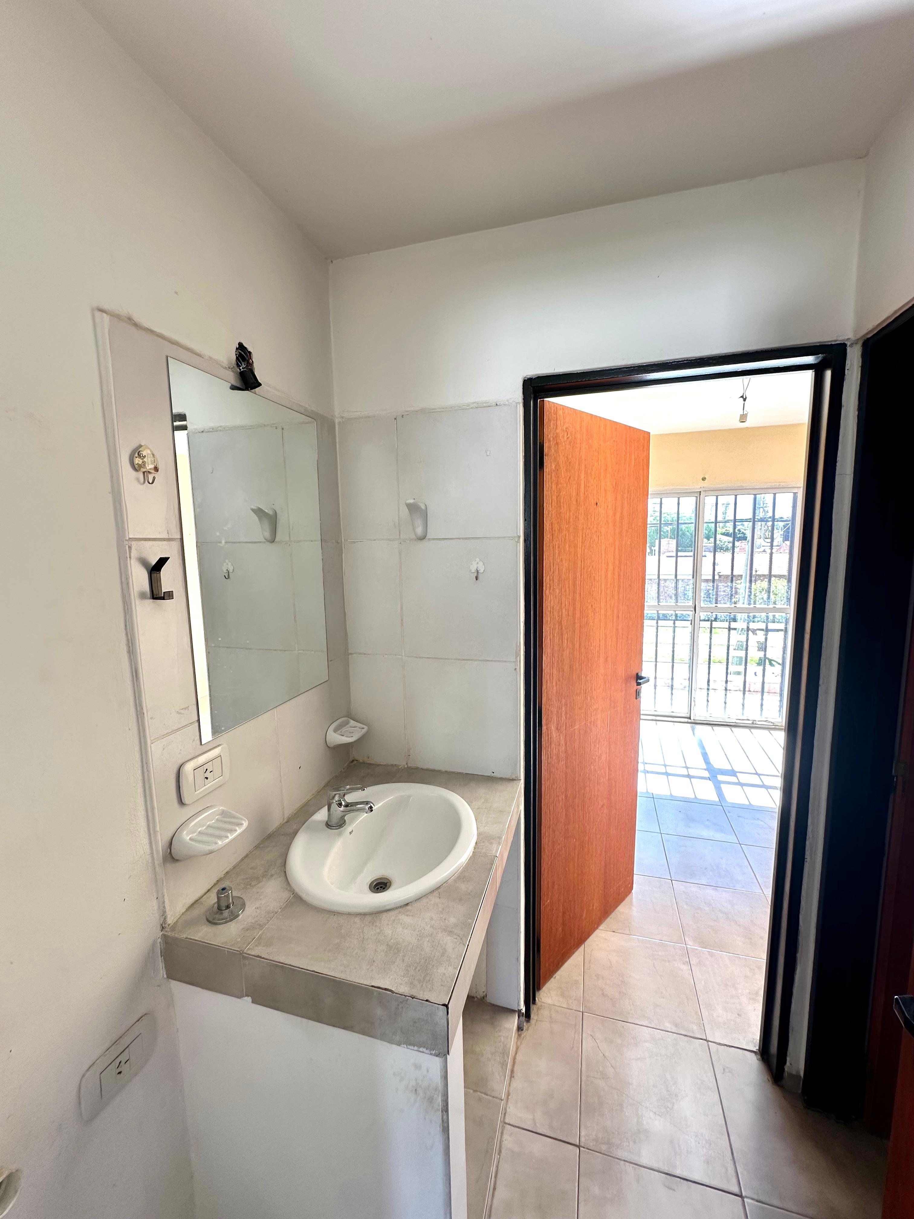 DEPTO EN BARRIO LOS OLMOS