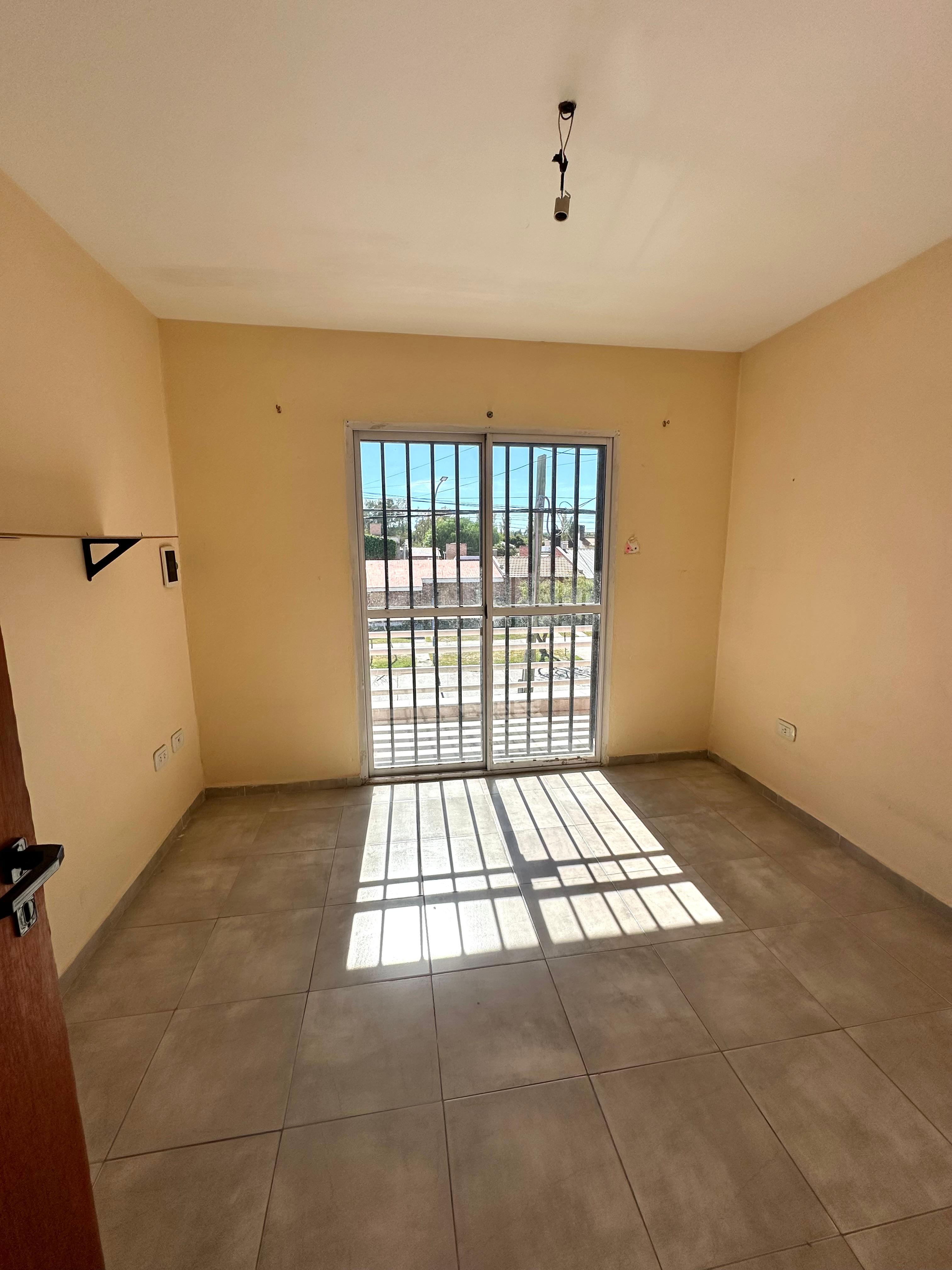 DEPTO EN BARRIO LOS OLMOS