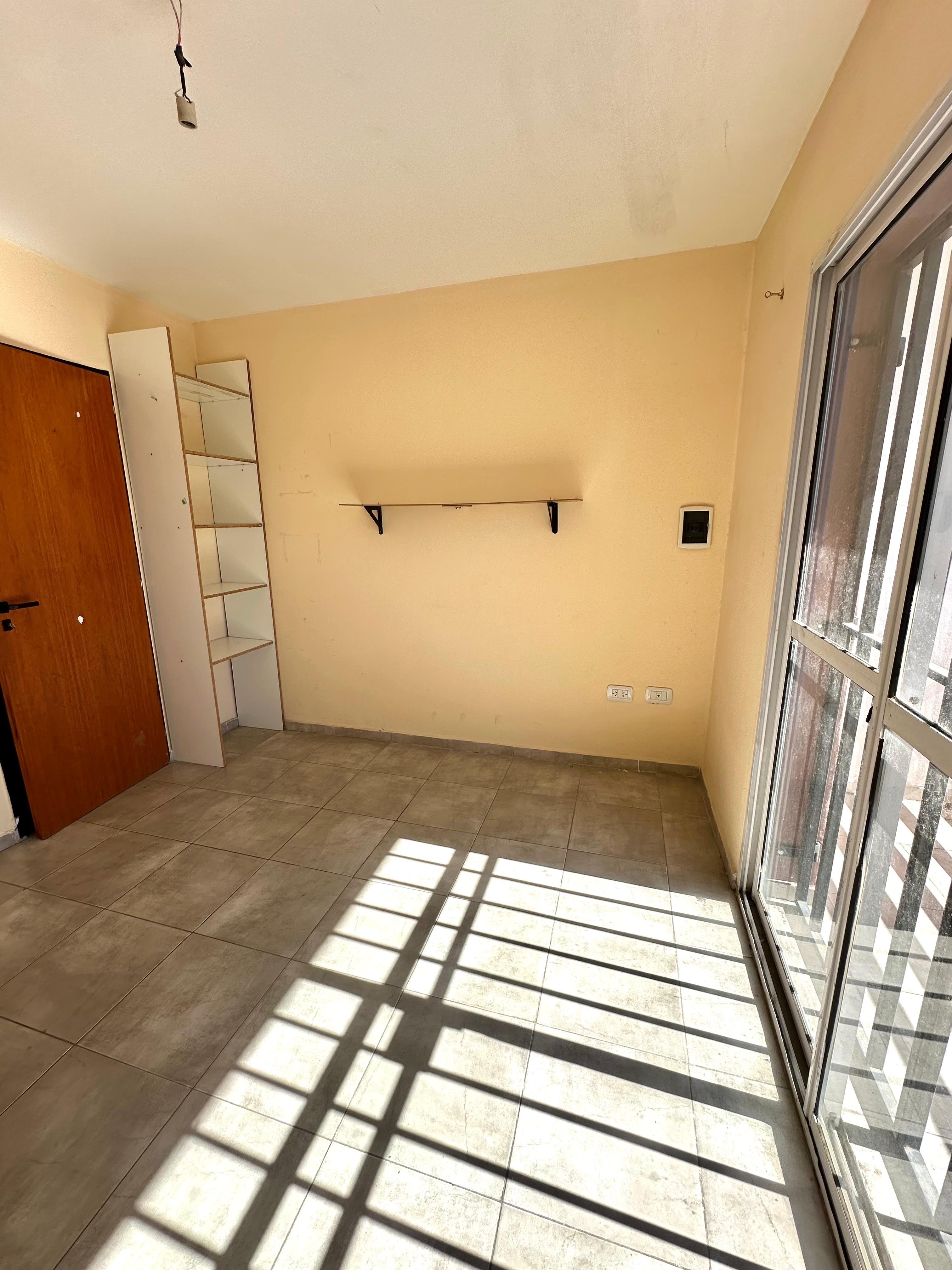 DEPTO EN BARRIO LOS OLMOS