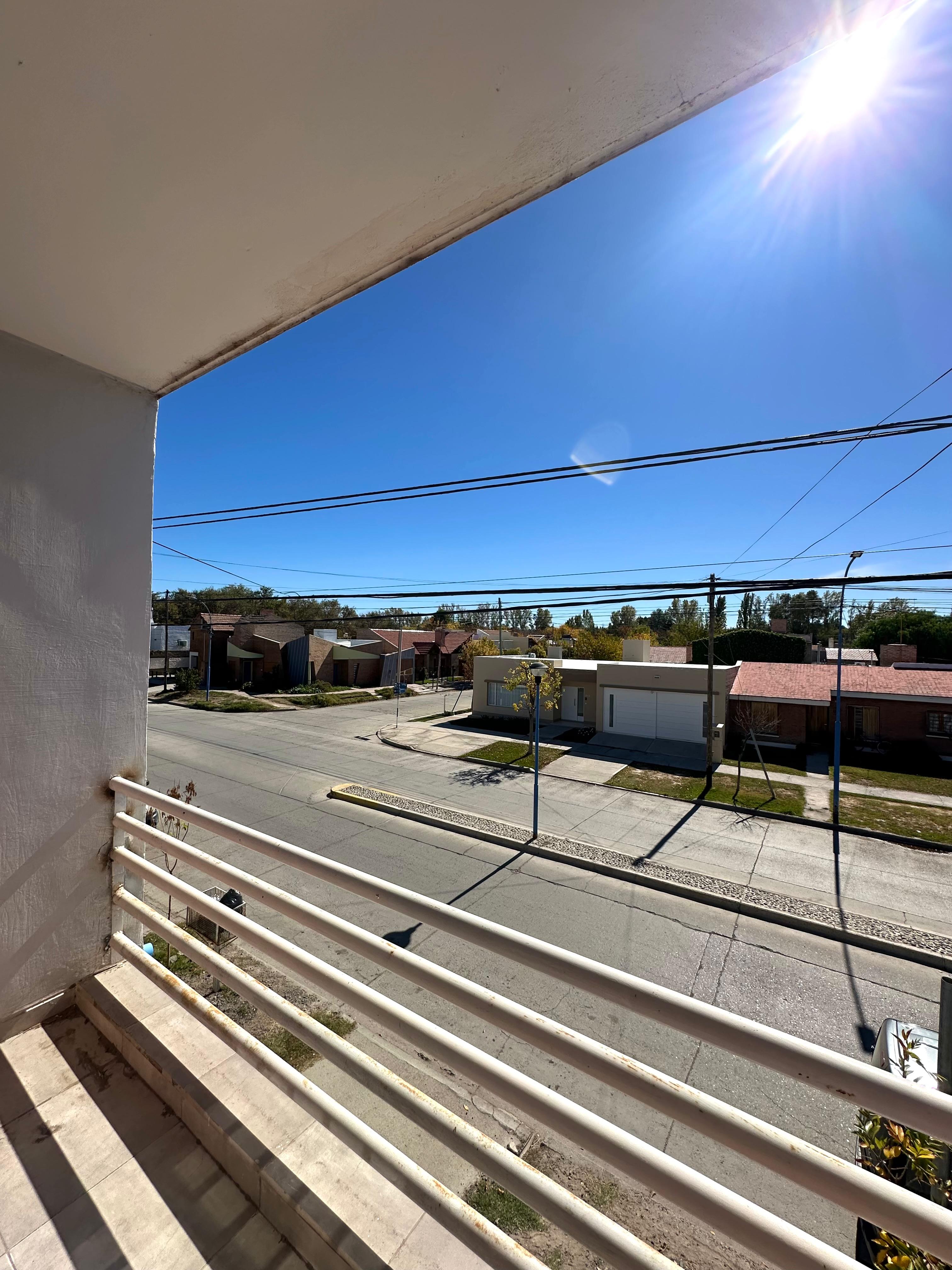 DEPTO EN BARRIO LOS OLMOS