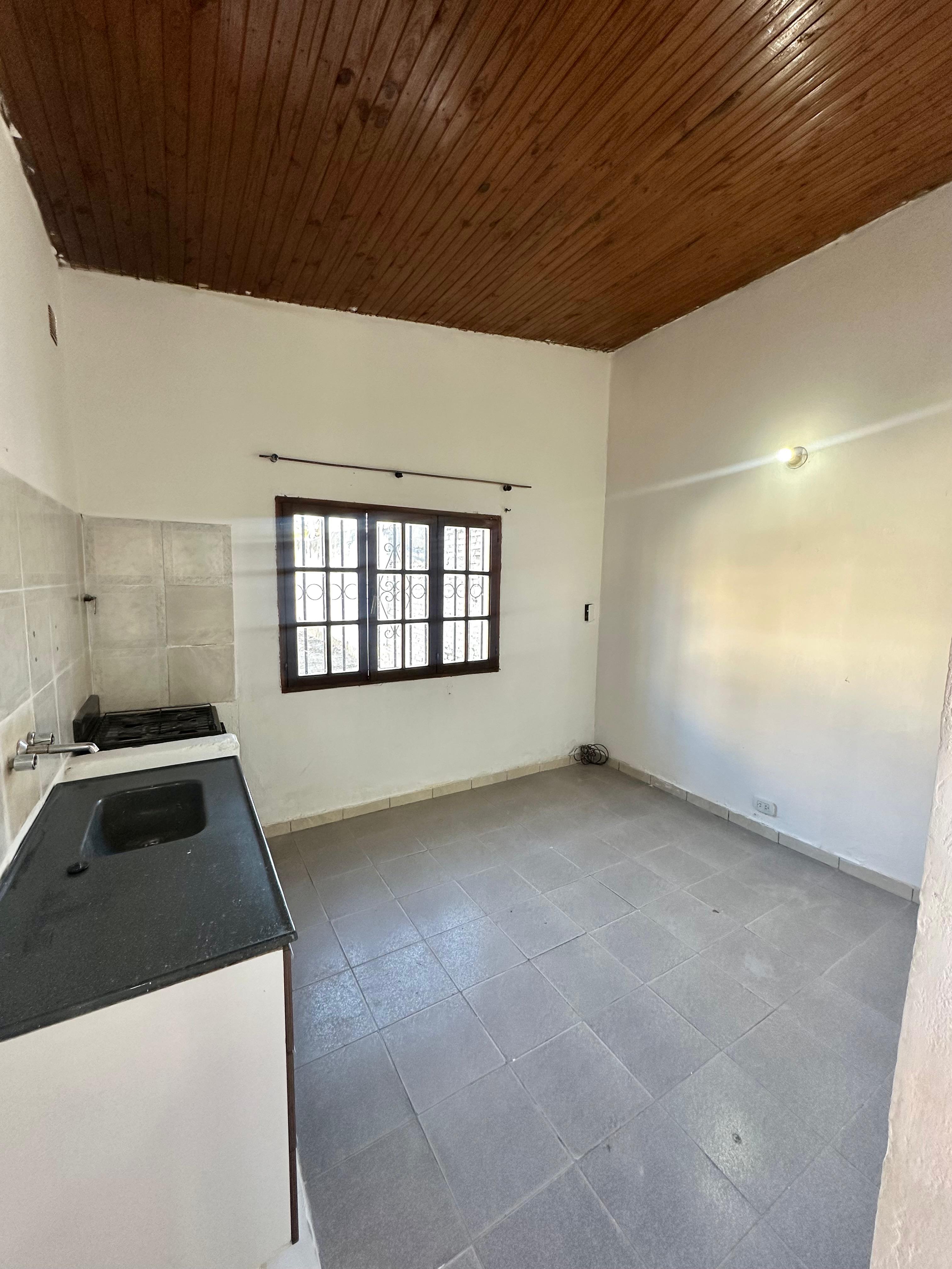 CASA EN B. VILLA OBRERA