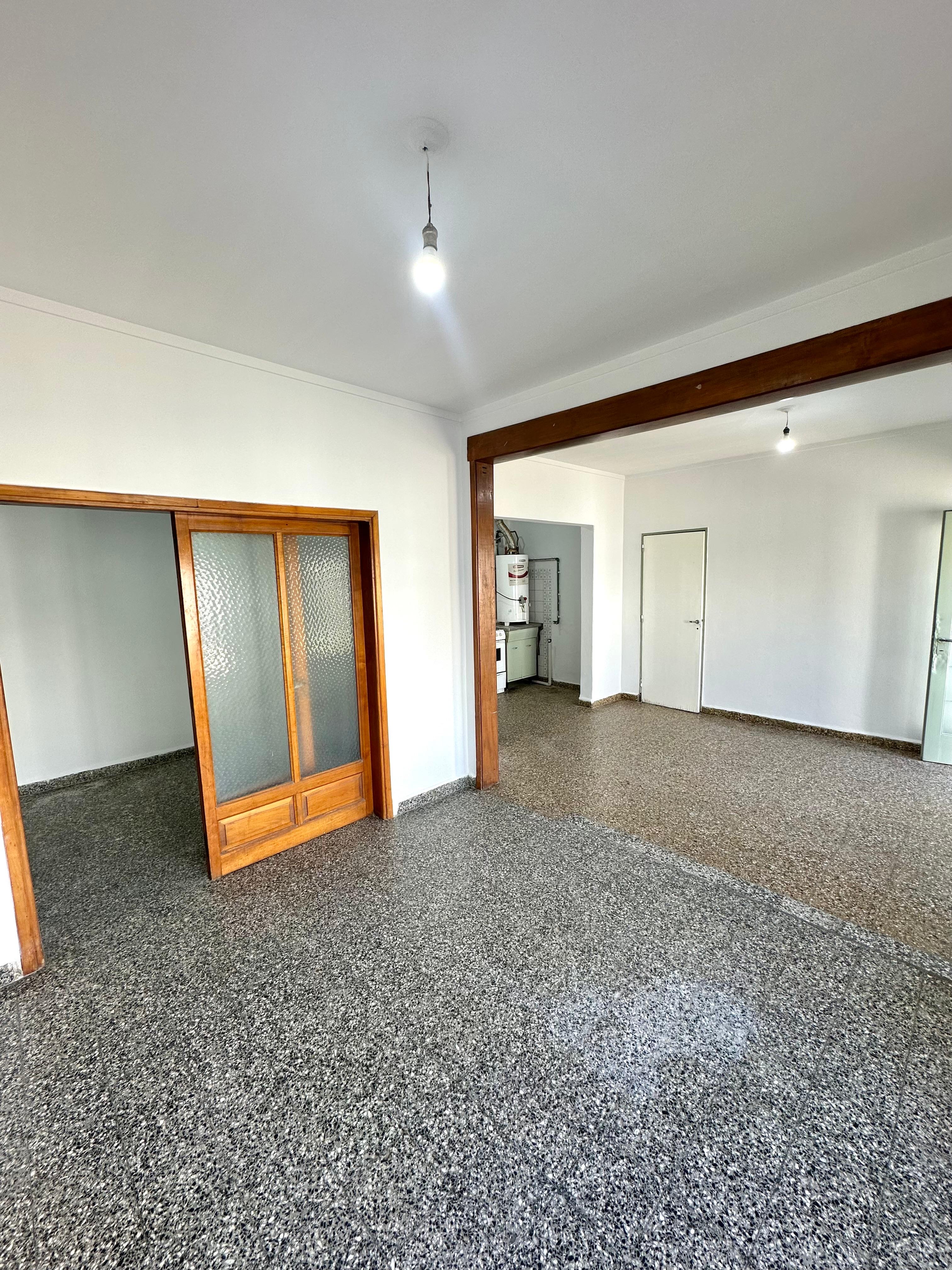 CASA 2 HABITACIONES-ALQUILER