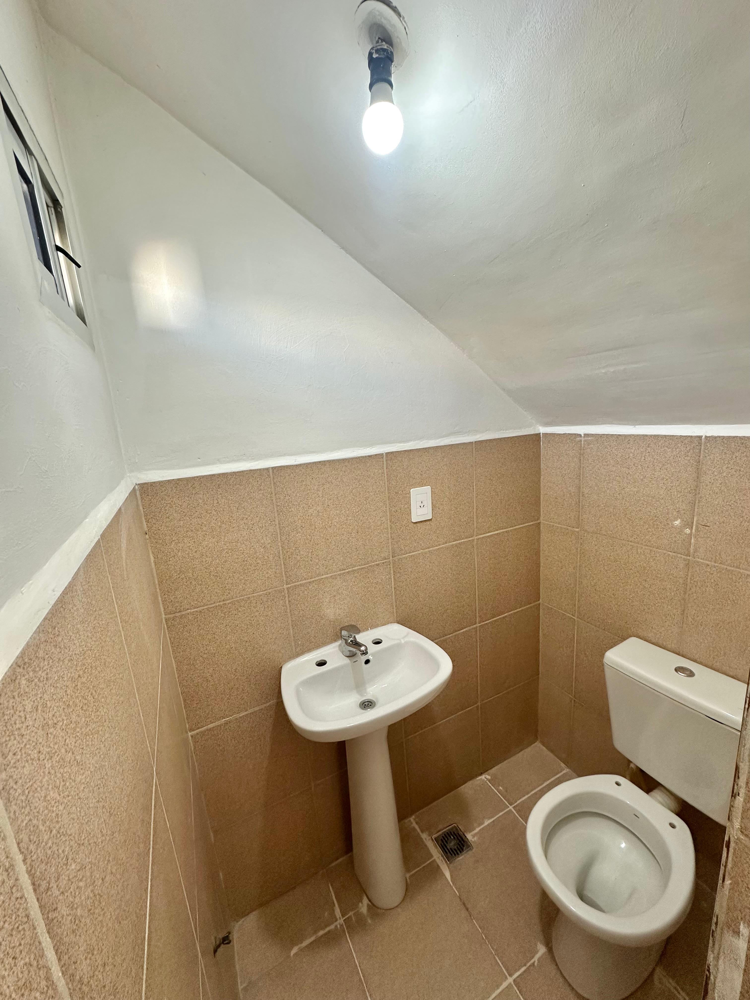 DÚPLEX EN BARRIO LOS OLIVOS