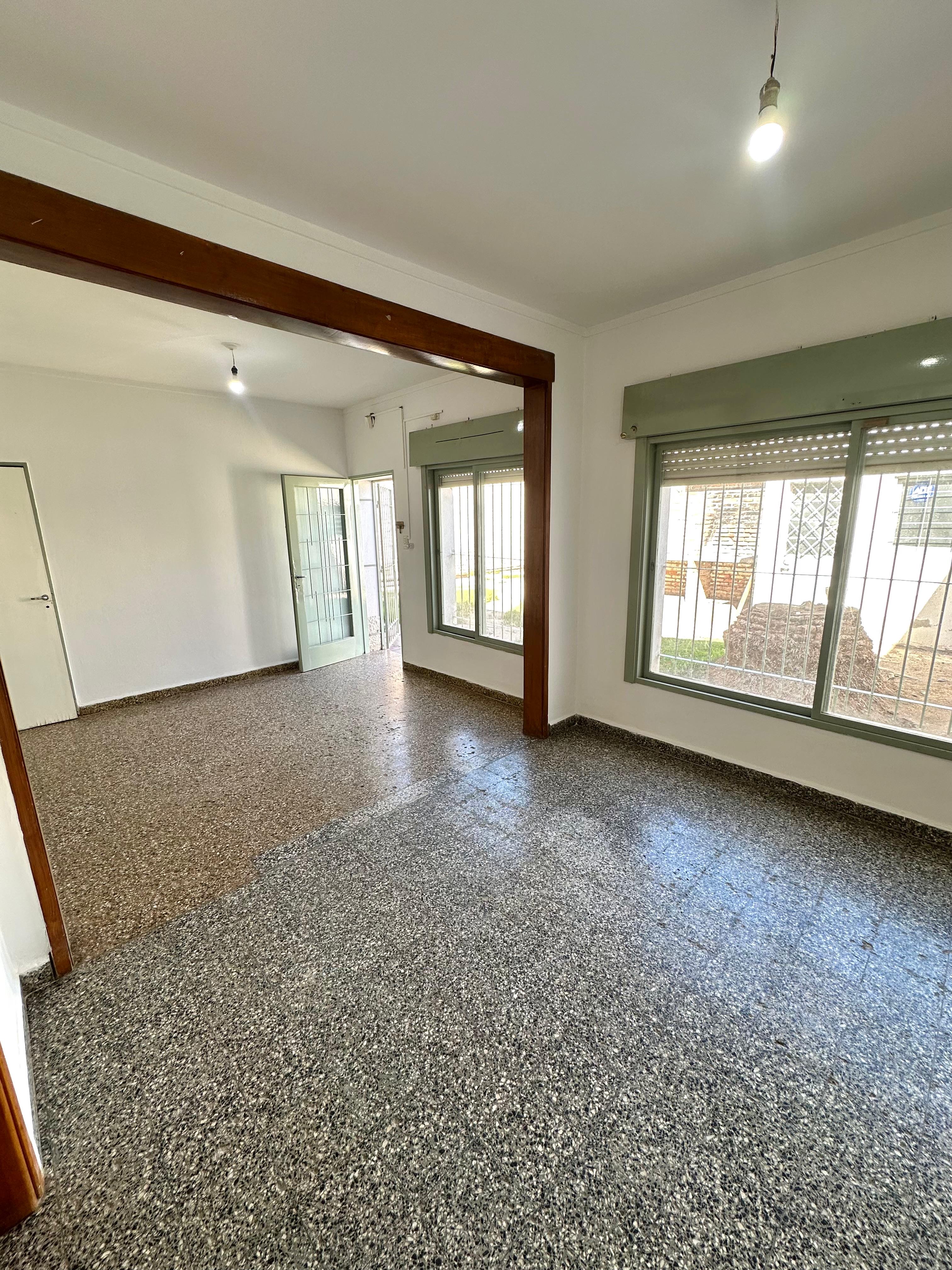 CASA 2 HABITACIONES-ALQUILER