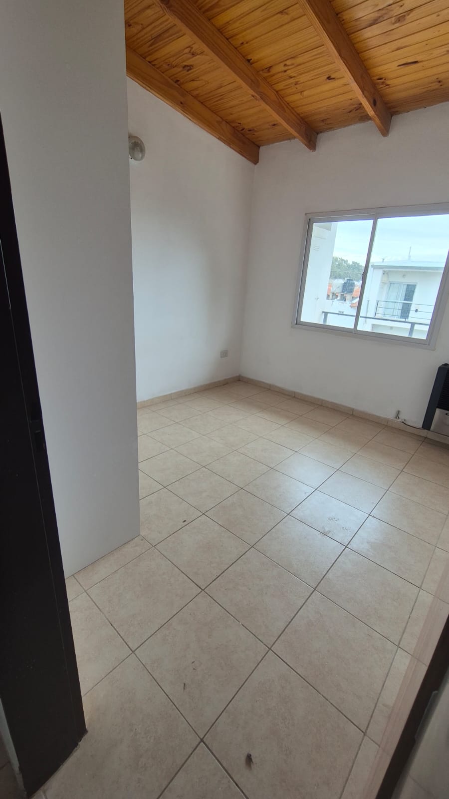 DEPTO EN SEGUNDO PISO