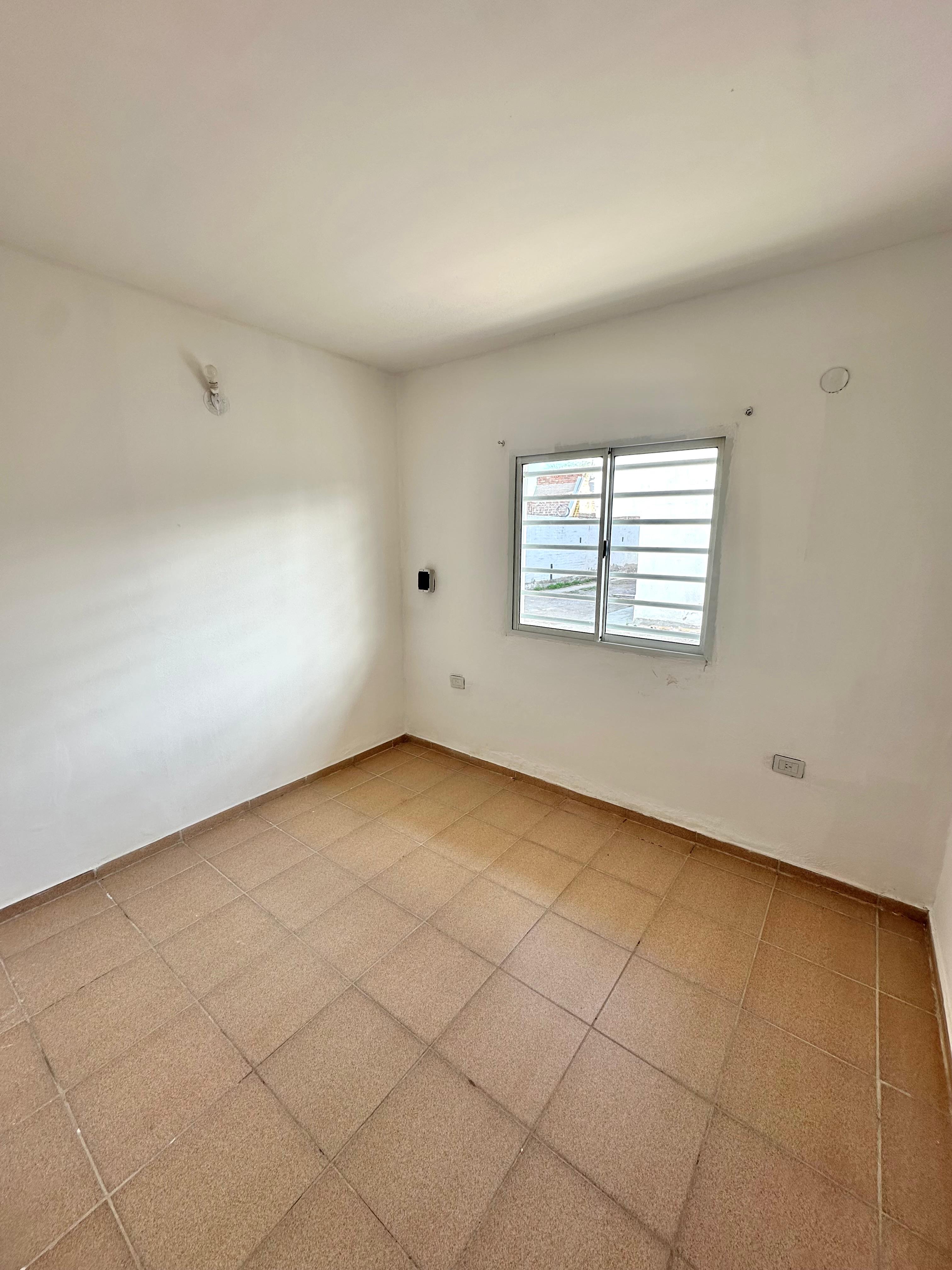 PLANTA BAJA CON PATIO