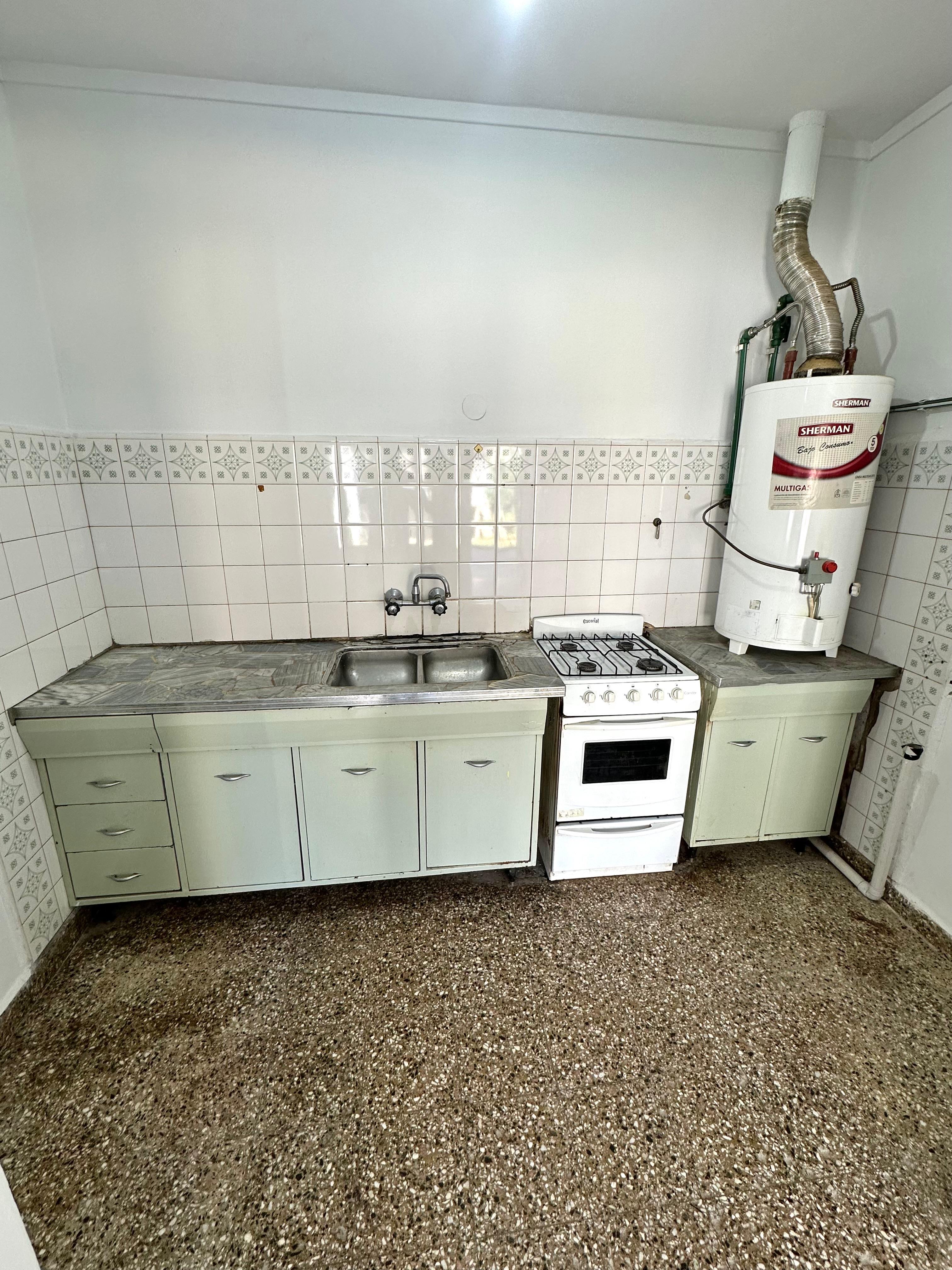 CASA 2 HABITACIONES-ALQUILER