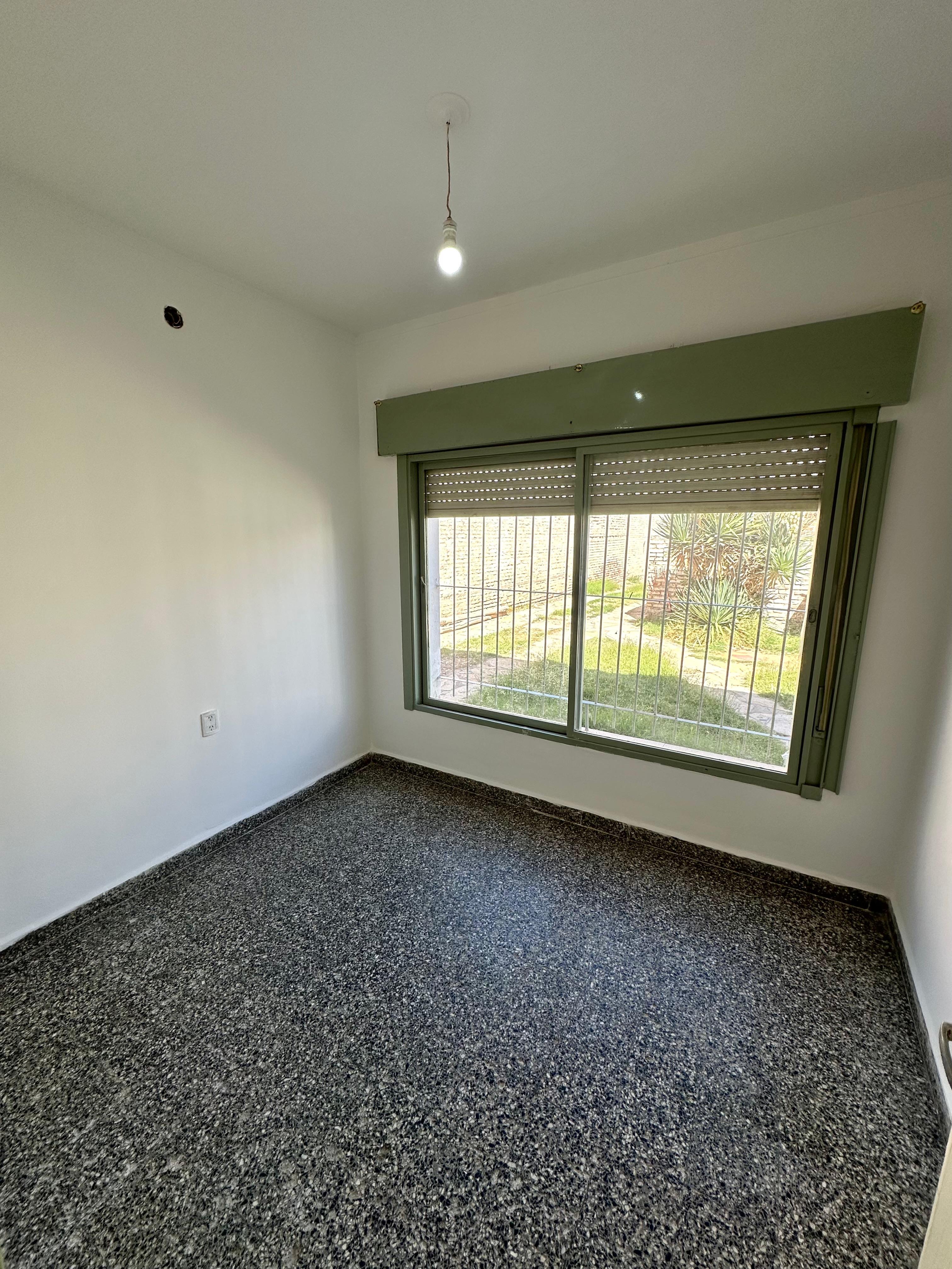 CASA 2 HABITACIONES-ALQUILER